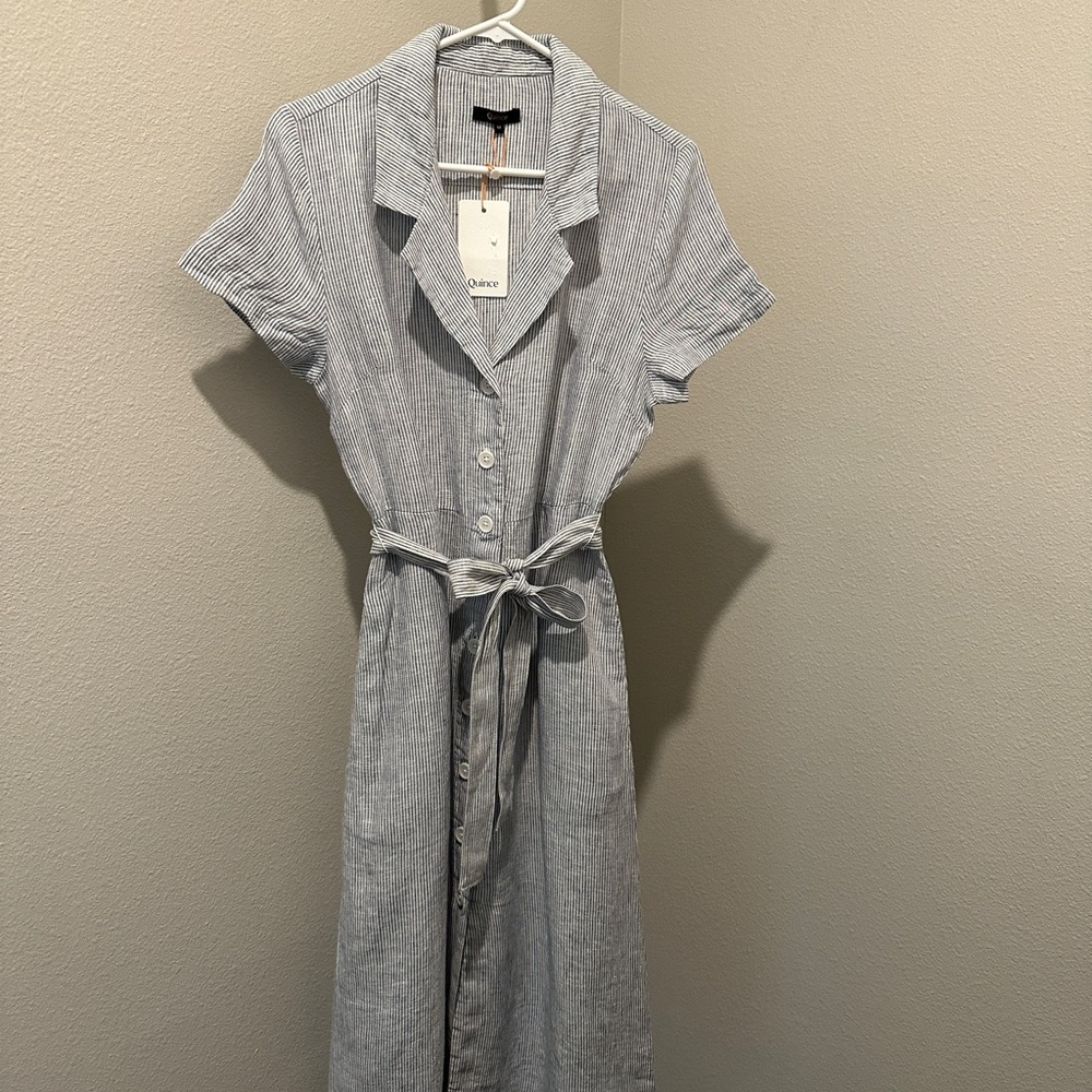 Quince NWT 100% European linen button front dress with pockets. Navy and white. - Picture 5 of 10